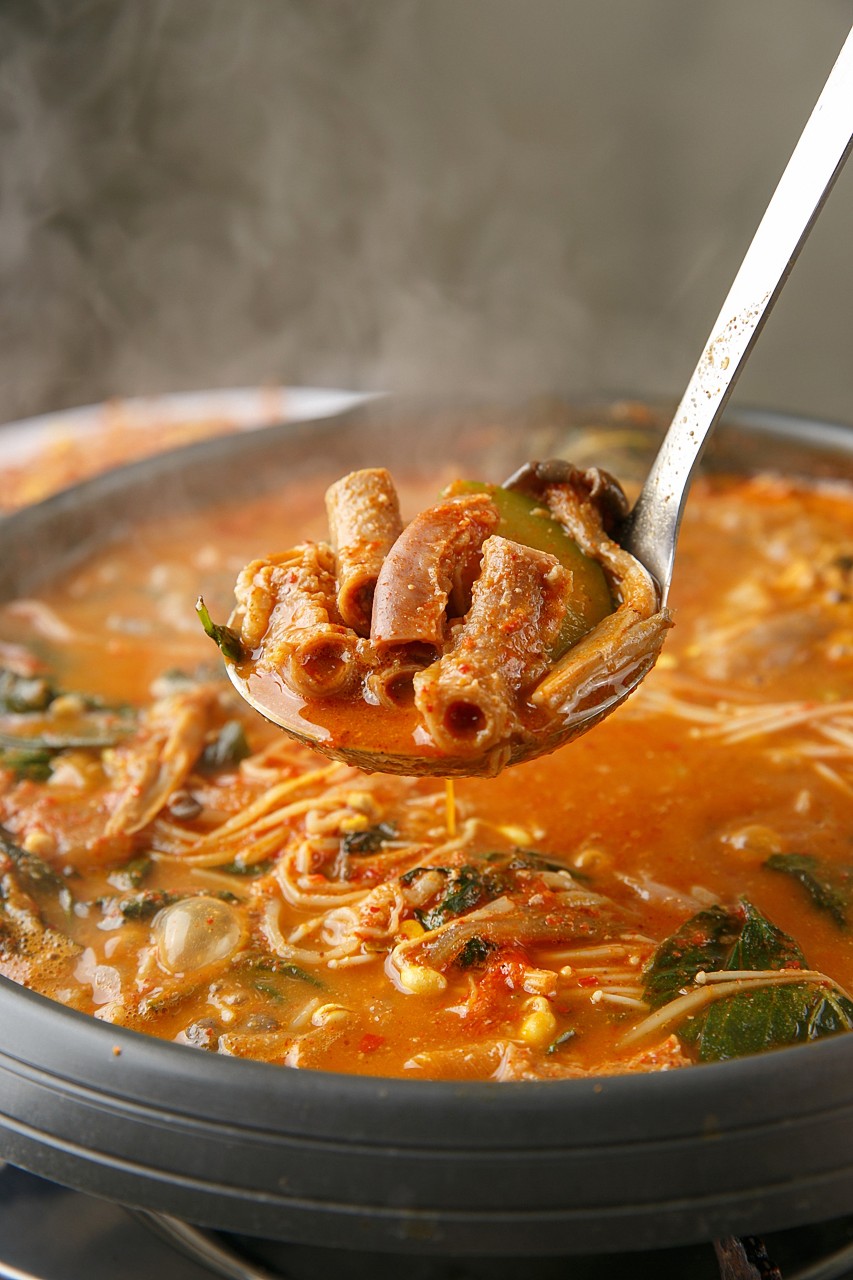 푸짐한 소곱창전골1kg 진한 육수에 푸짐하게 담긴 소곱창,온 가족이 함께 즐기는 맛 - 상세 이미지 2