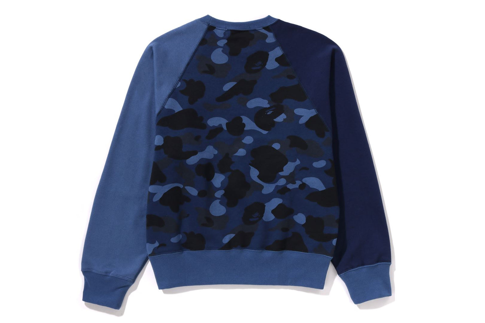 베이프 우먼즈 긴팔티 COLOR CAMO COLLEGE CREWNECK SWEATSHIRT 1K80-213-003 - 상세 이미지 2