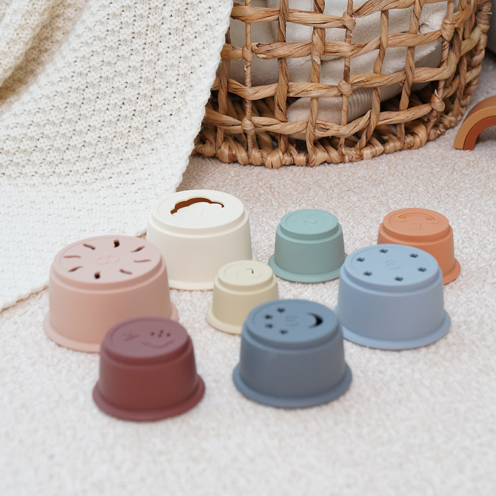 아띠래빗 유아용 실리콘 스태킹컵 장난감 아기 소근육발달 완구 오트브라운 8개입