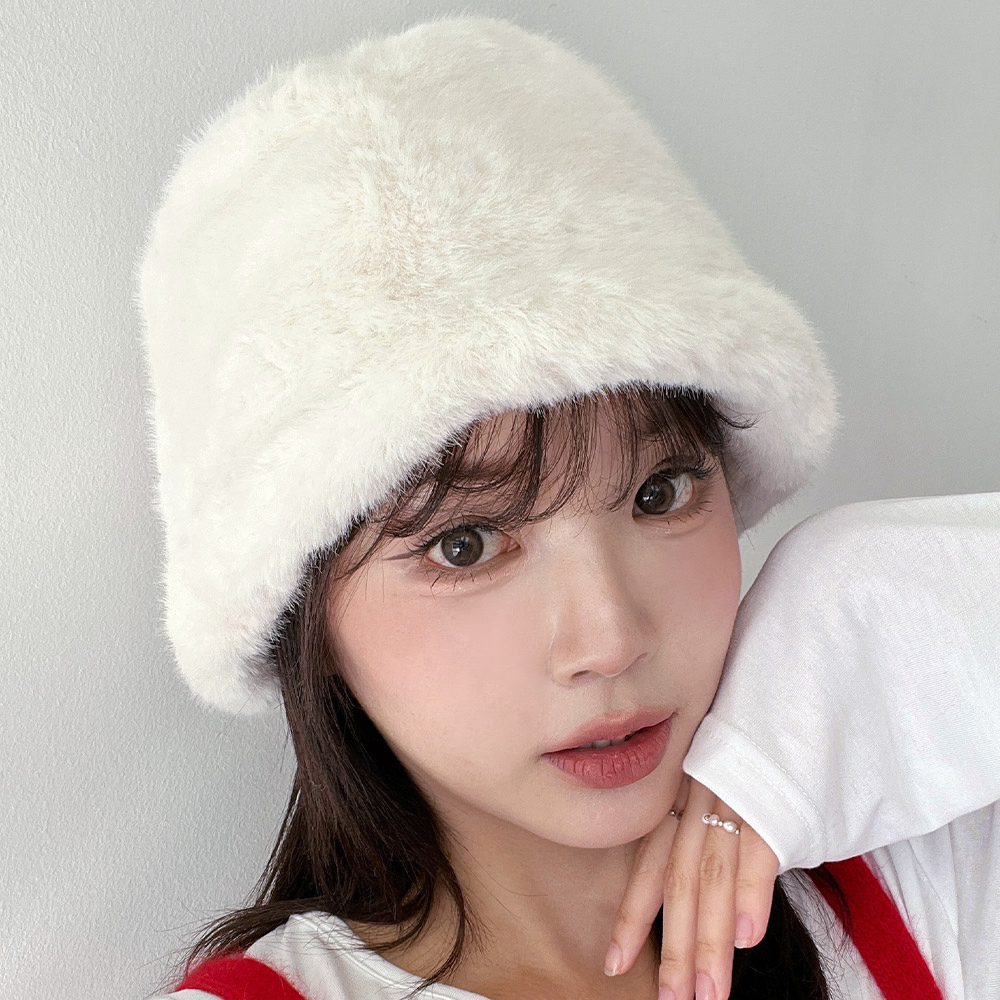 라운드 밍크 털 버킷햇 퍼 벙거지 여성 겨울 숏 챙모자 방한 - 상품 이미지