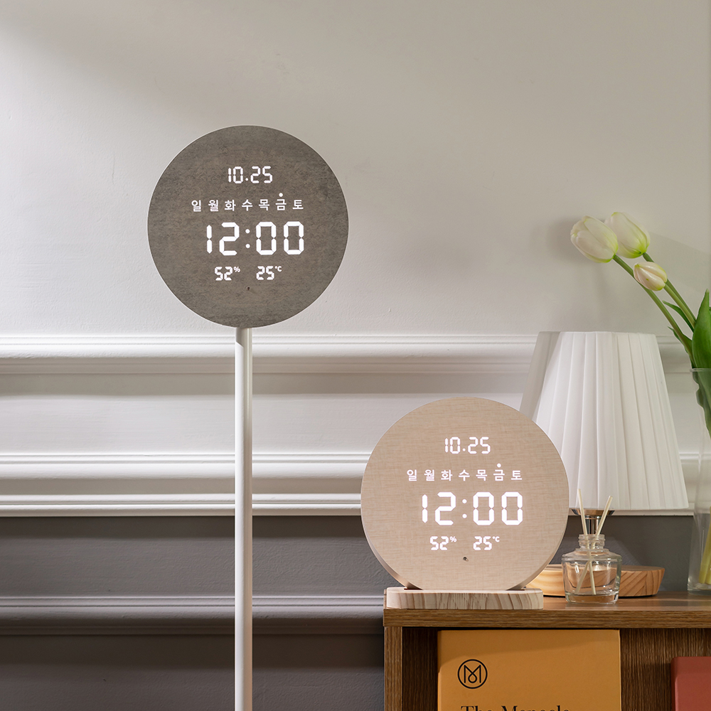 플라이토 무선 LED 벽시계 인테리어 무소음 디지털 전자 온습도 벽걸이 루나데이 19cm