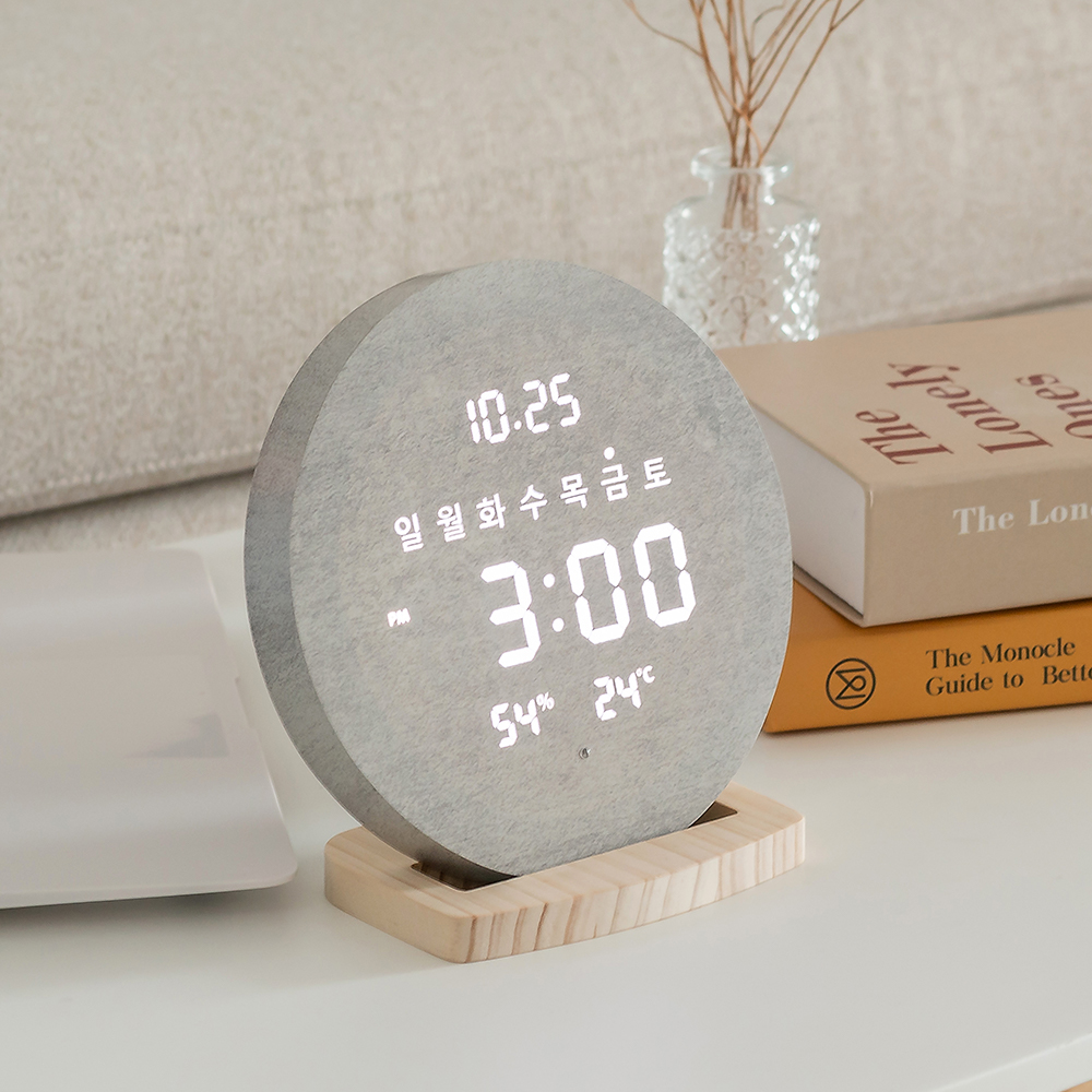 플라이토 무선 LED 벽시계 인테리어 무소음 디지털 전자 온습도 벽걸이 루나데이 19cm