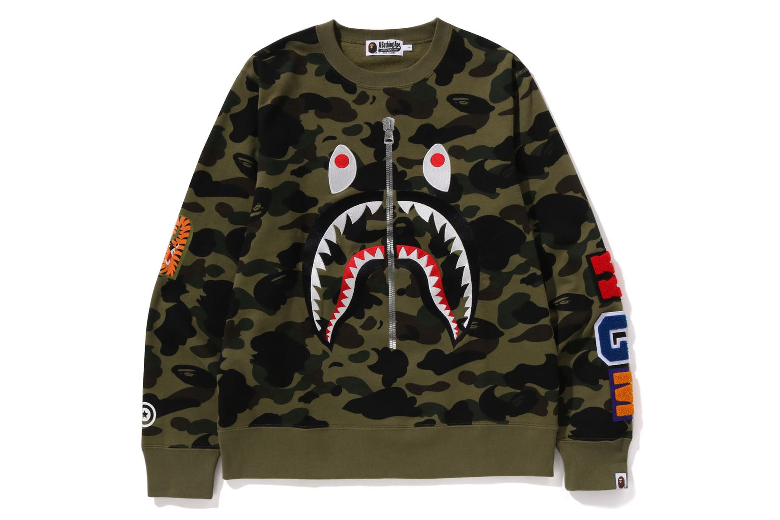 베이프 맨투맨 1ST CAMO SHARK CREWNECK 1K80-113-010 - 상세 이미지 2