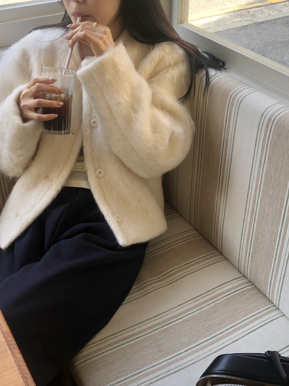 felt wool jacket (1color) / 울자켓 울코트 숏자켓 겨울자켓 아이보리자켓 크림자켓 크림코트 아이보리코트 라운드넥 상세 이미지 4