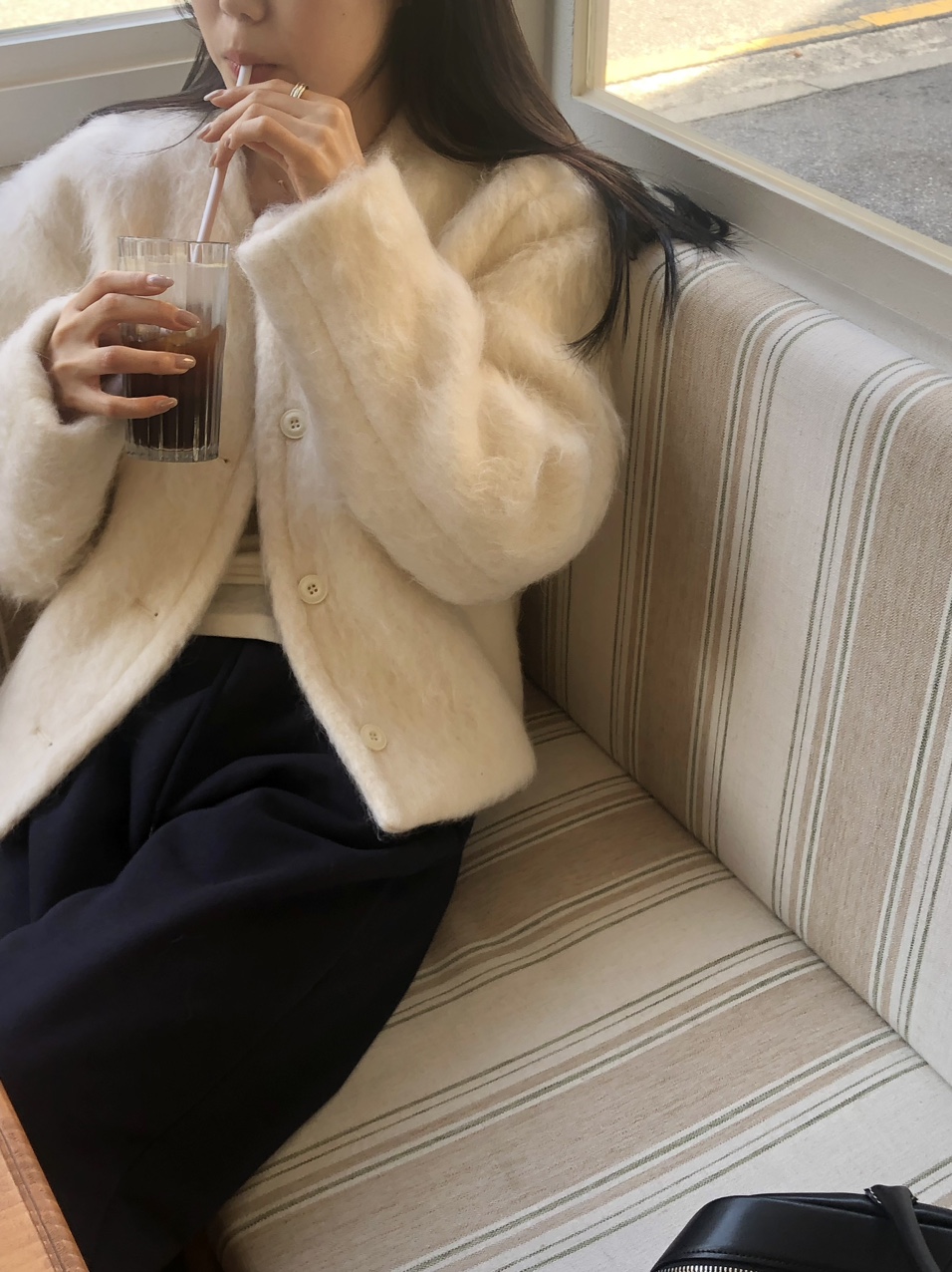 felt wool jacket (1color) / 울자켓 울코트 숏자켓 겨울자켓 아이보리자켓 크림자켓 크림코트 아이보리코트 라운드넥 상세 이미지 5