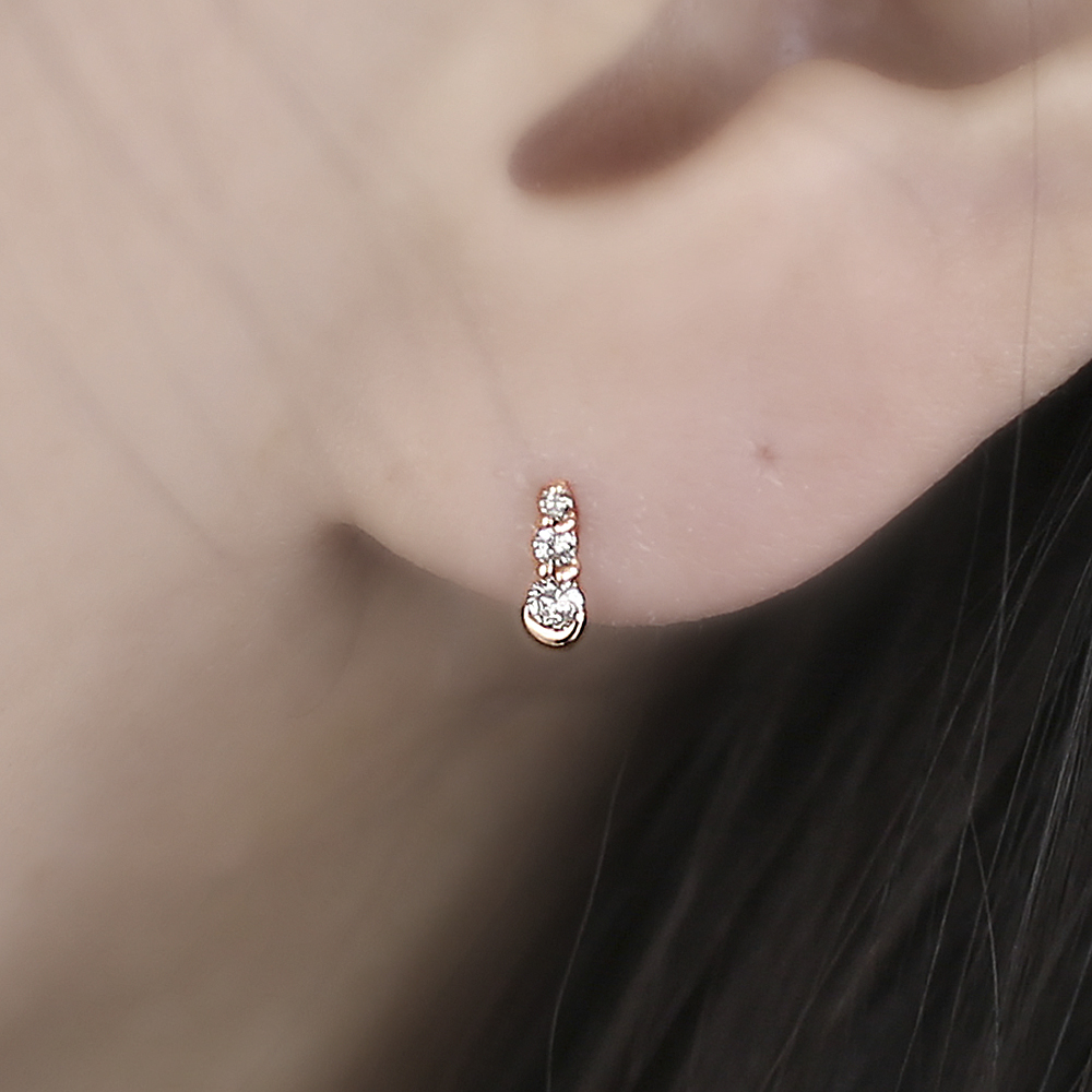 14K금침귀걸이 14케이 18K 여자 명품 데일리 귀고리 미니 다이아 금 침 귀걸이 - 상품 이미지