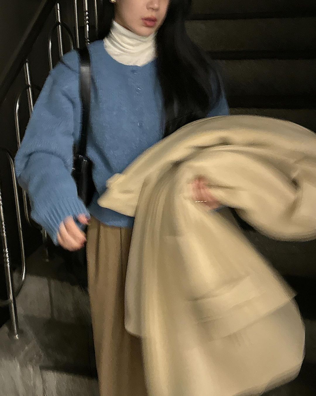 헬핀 여성 겨울 오버핏 루즈핏 하프 더블 울 코트 상세 이미지 4