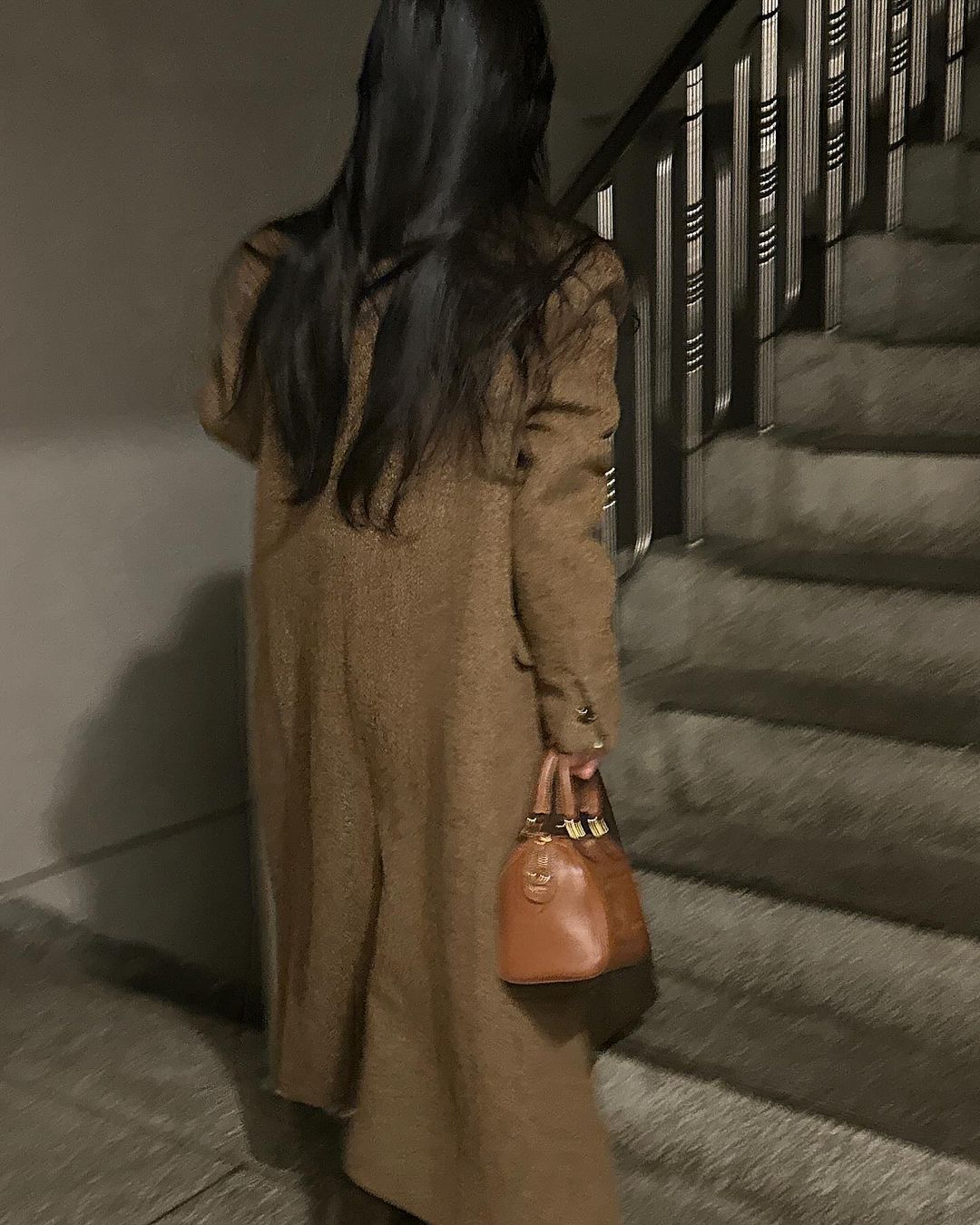 디델 여성 빅카라 울 하객룩 출근룩 오피스룩 오버핏 루즈핏 싱글 롱 코트 상세 이미지 13