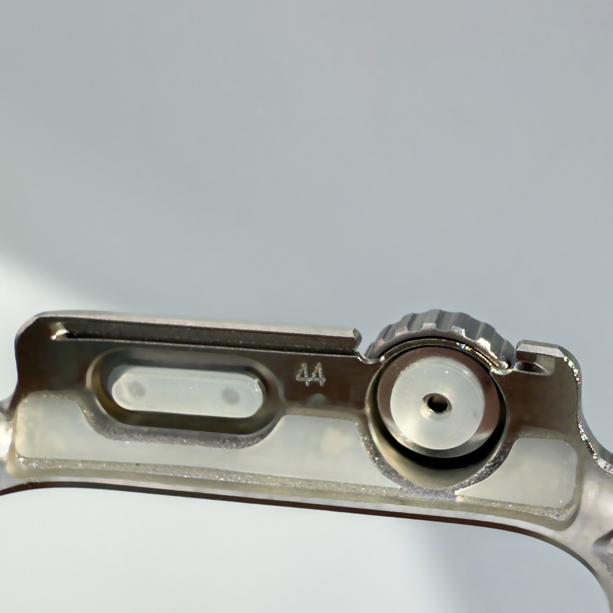 웨어플래닛 애플워치 울트라 체인저 3세대 메탈프레임 케이스 보호 컬러 쉴드 프로텍터 커버 - 상세 이미지 2