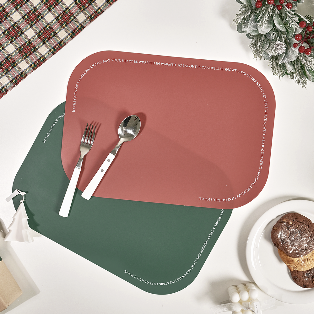 [네이버 단독구성/4개 세트] 하루의공간 레터링 실리콘 식탁 매트 크리스마스 에디션