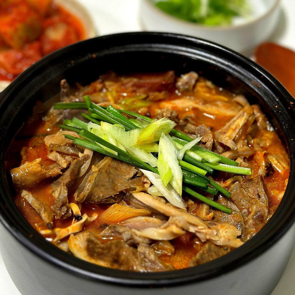 유비푸드 얼큰한 돼지 내장탕 630g x 5팩 - 상세 이미지 3