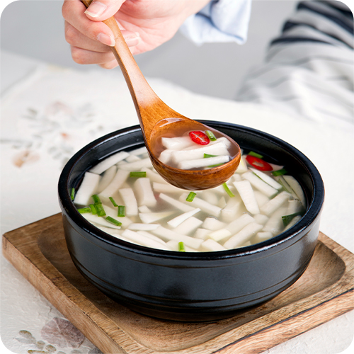 시원하고 깔끔한 국물 맛 국산 전라도식 월동무 동치미 5kg 전통의 깊이를 담은 맛 - 상세 이미지 3