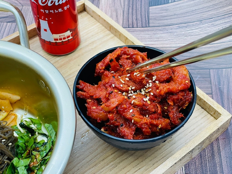 명태 회 무침 500g 반찬 - 상품 이미지