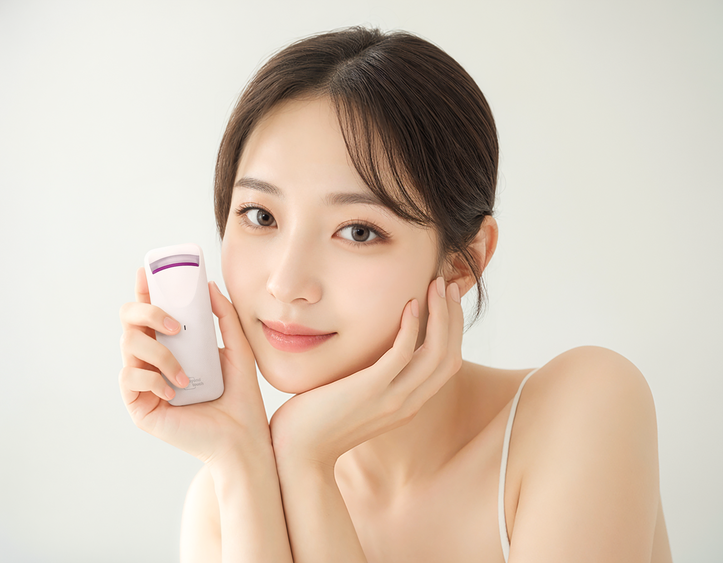 비욘드터치 속눈썹 고데기 온열 히팅 뷰러 휴대용 - 상품 이미지