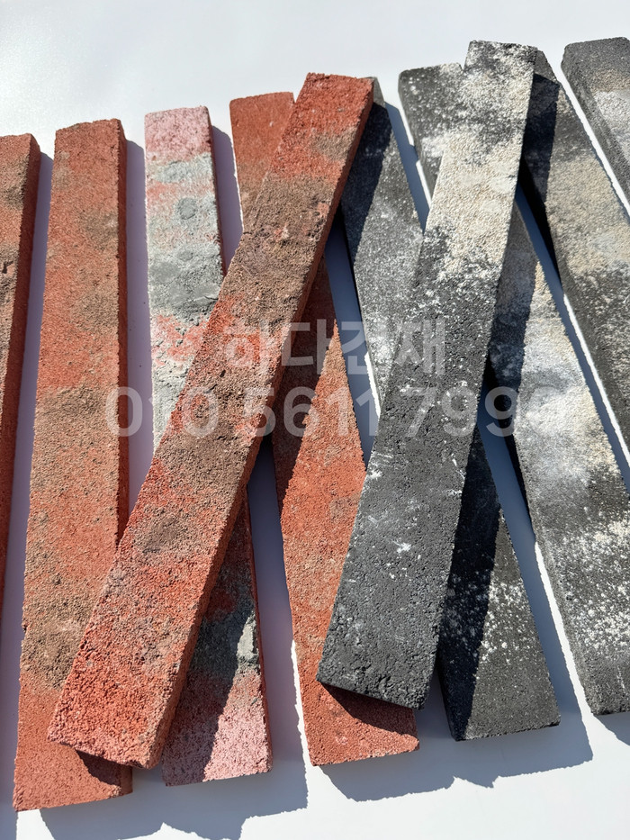 고벽돌 롱브릭타일 490x53x19T 적고벽돌타일 흑고벽돌타일(청고벽돌타일) / 하다건재 고벽돌타일