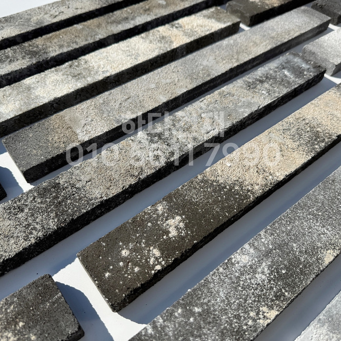 고벽돌 롱브릭타일 490x53x19T 흑고벽돌타일(청고벽돌타일) / 하다건재 고벽돌타일