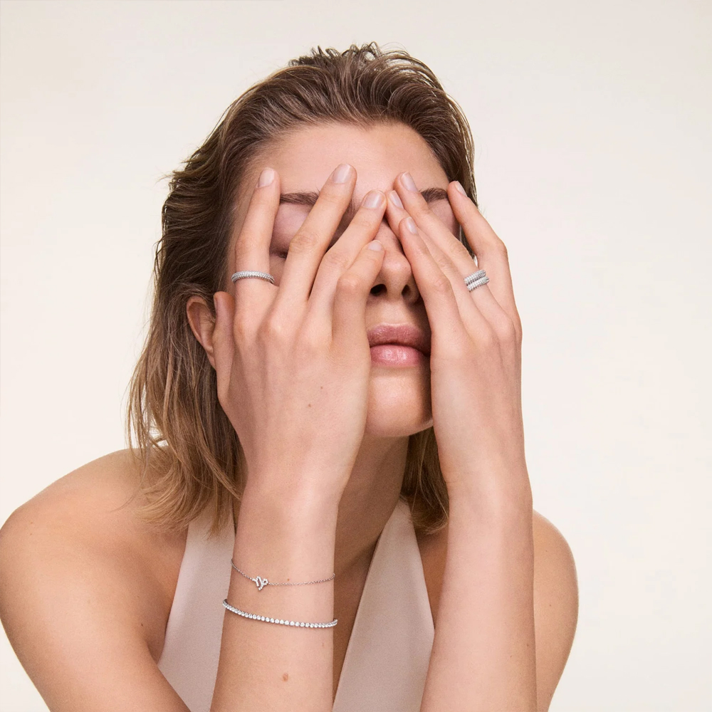 다니엘 웰링턴 CRYSTAL ZODIAC CHAIN BRACELET 별자리 큐빅팔찌