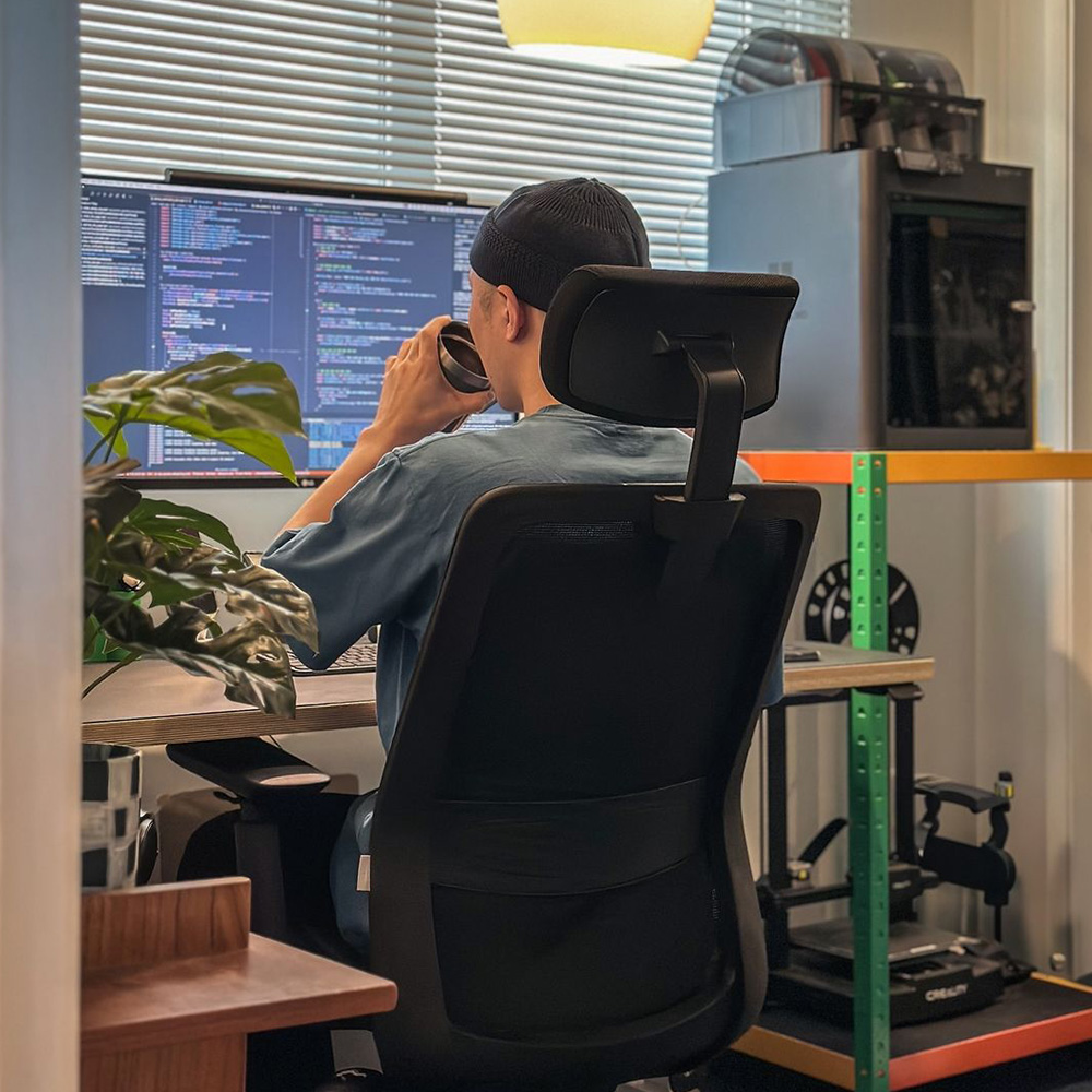 에르먼 S50 PRO AIR 국내생산 풀메쉬 책상 사무실 학생 허리편한 컴퓨터의자