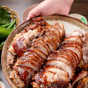 순살족발  300g 내외 / 앞다리 무뼈 / 간편식 뼈없는 족발 안주 맛있게 먹은 솔직 후기 - 상품 이미지 1