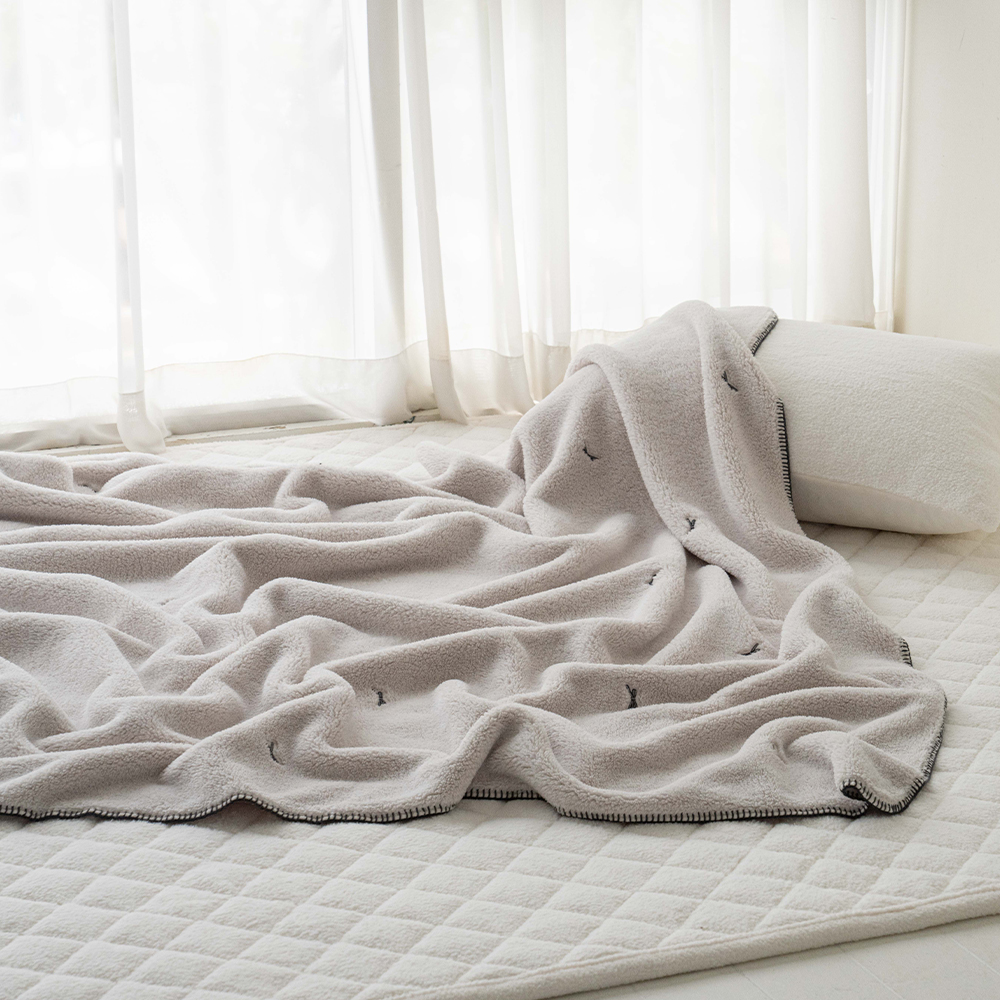 아기 겨울 극세사 담요 유아담요 유모차 블랭킷 양모 무릎담요