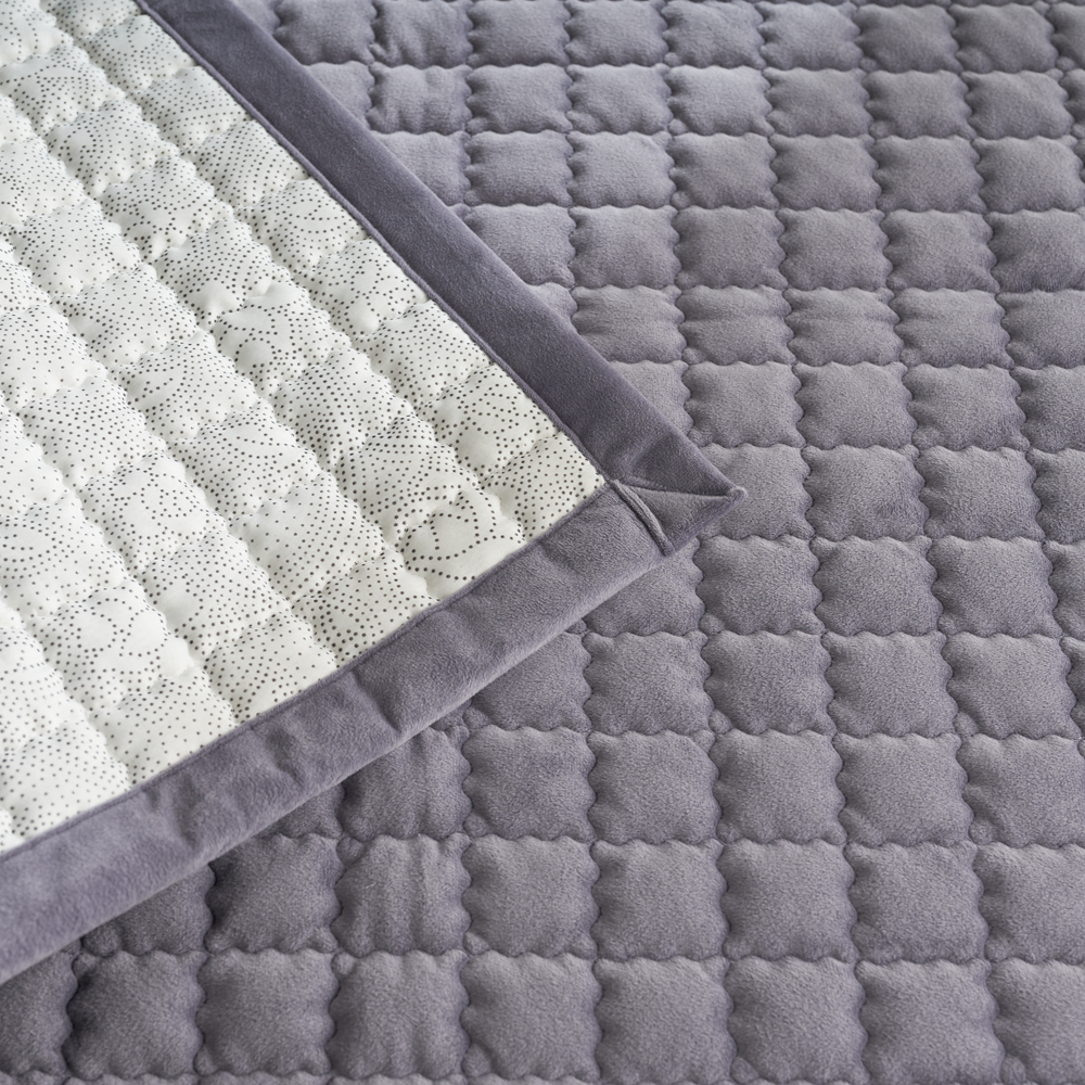 베일리 밍크 극세사 카페트 겸 침대패드 SS/Q 차콜
