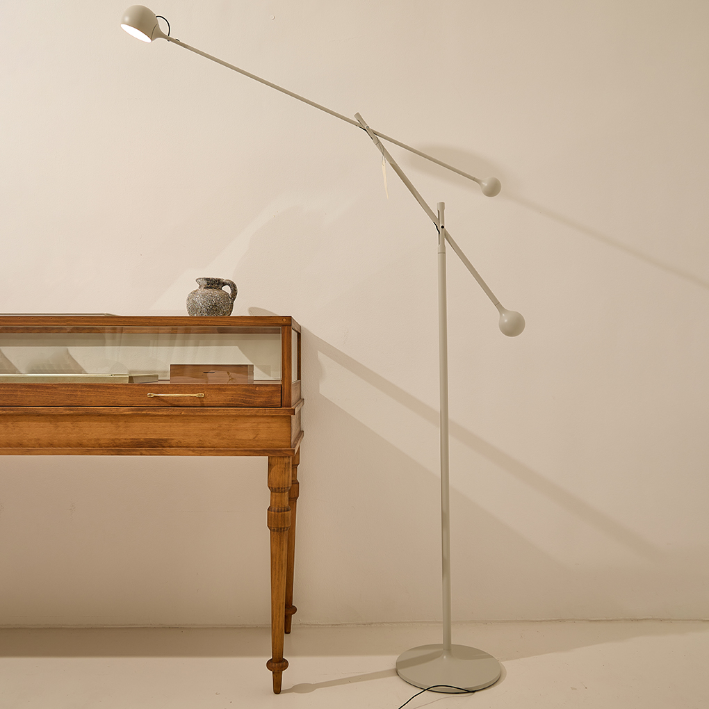 Artemide IXA FLOOR LAMP 아르떼미데 익사 플로어 램프 이미지 7