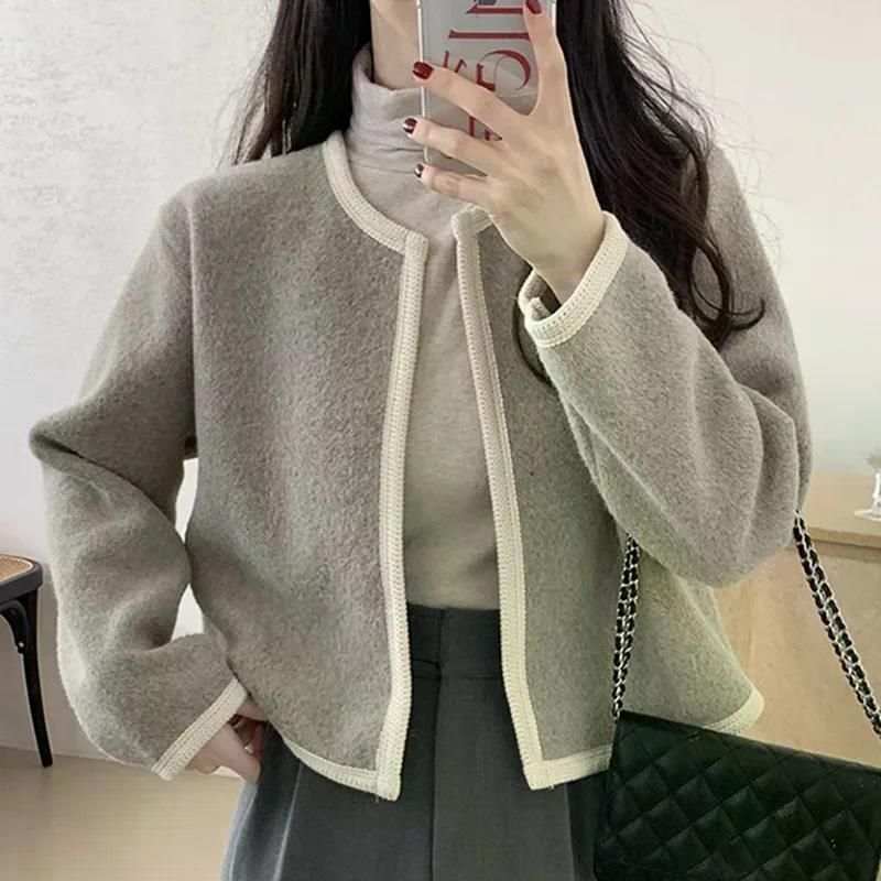 라운드넥 고급스러움 휘뚜루마뚜루 컬러 카디건 자켓 여성용 무난한스타일 하객룩 출근룩 그린 - 메인 이미지