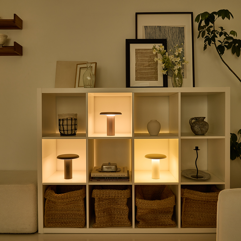 Artemide TAKKU Portable USB LAMP 아르떼미데 타쿠 포터블 무선 LED 조명 - 상세 이미지 3
