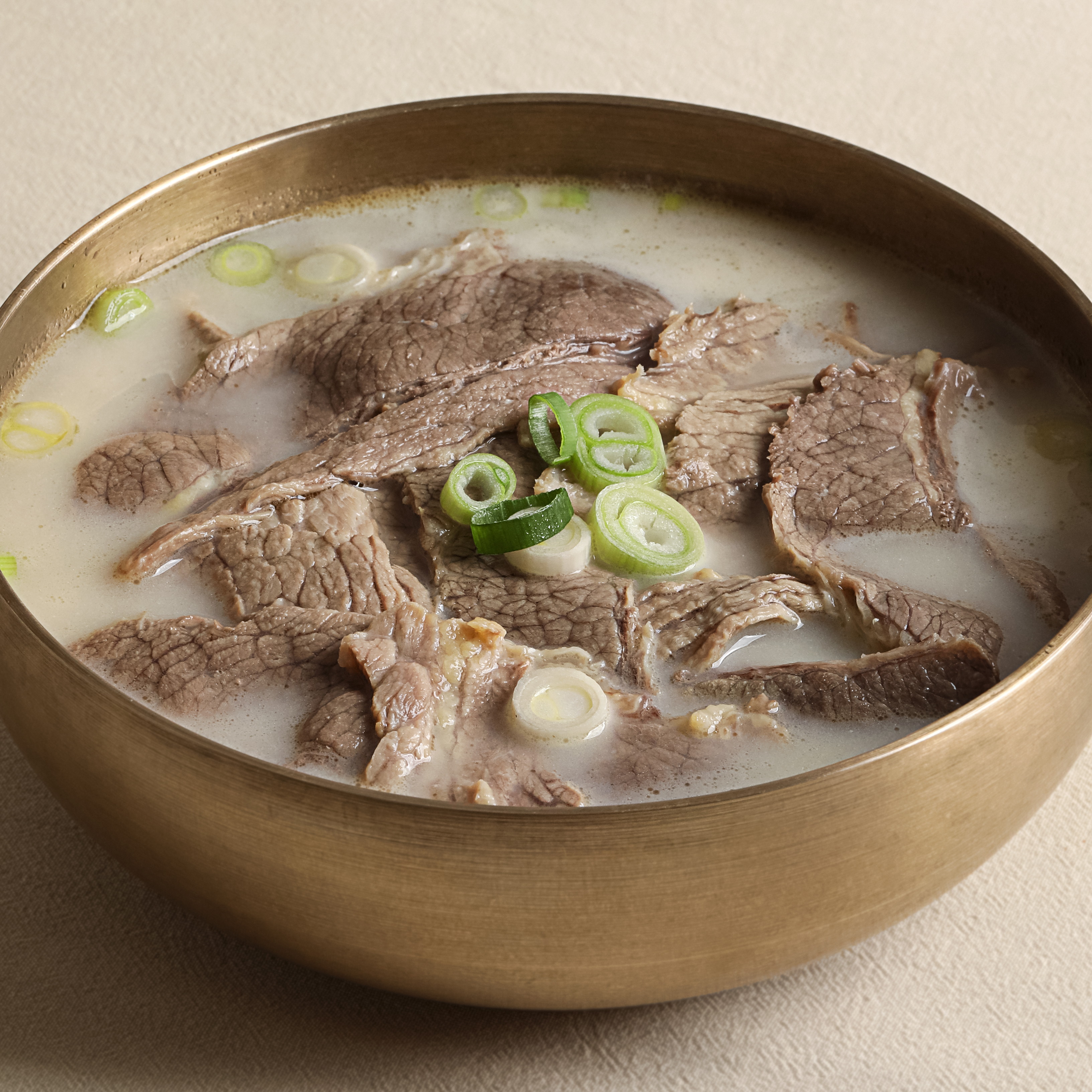 극소수 설렁탕 수제 사골 고기 포함 맛있는 진국 1인분 아이 진한 곰국 가마솥