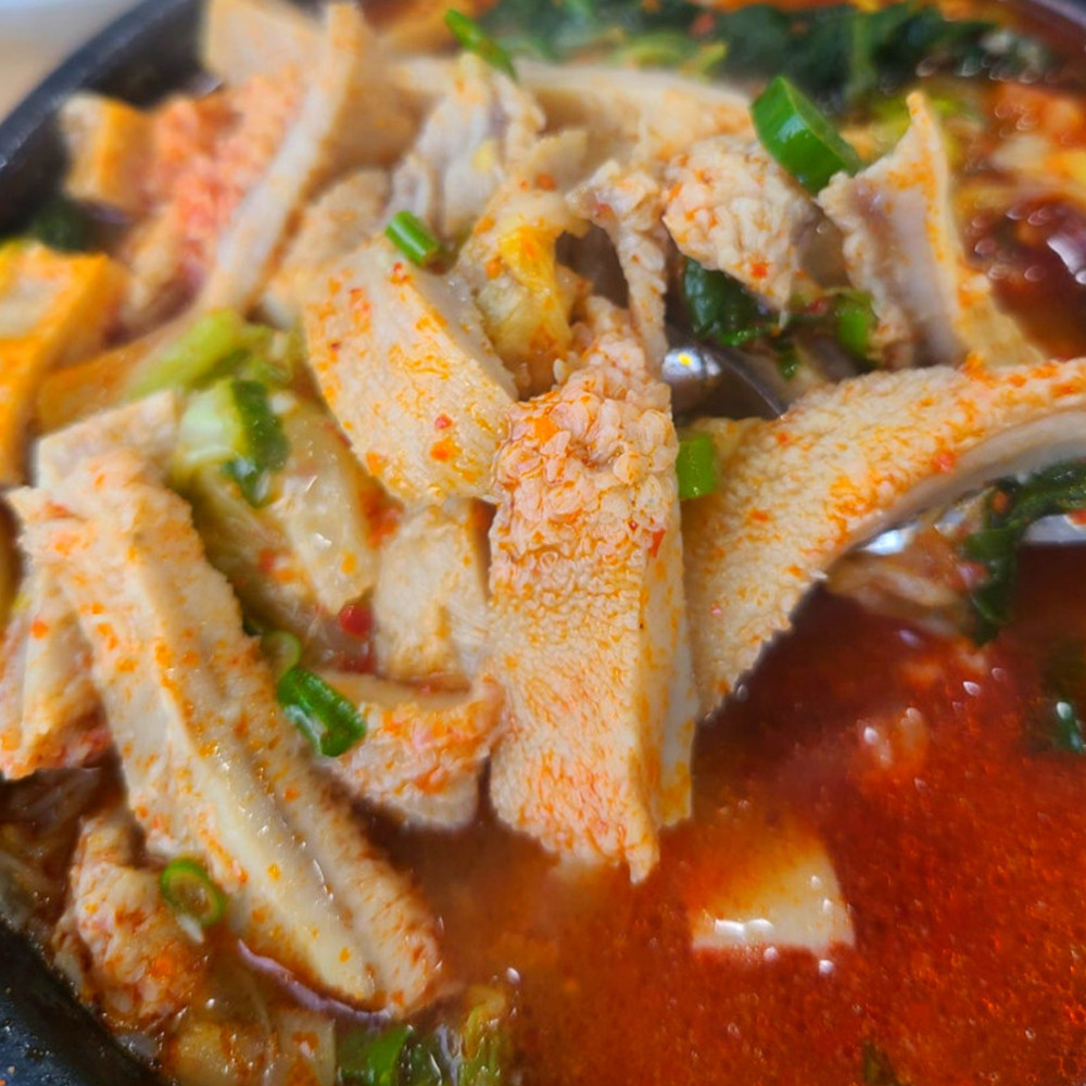 [10/1 대안뉴스]무청 소내장전골 1kg 2인분 / 얼큰한 해장국 소양듬뿍 내장전골 - 상세 이미지 3