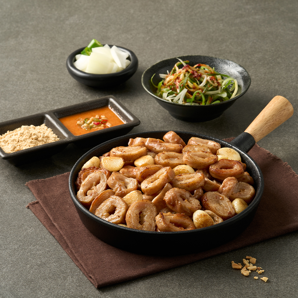 [99eats x 하남돼지집]참나무훈제막창 300g(막창 200g+소스 100g)