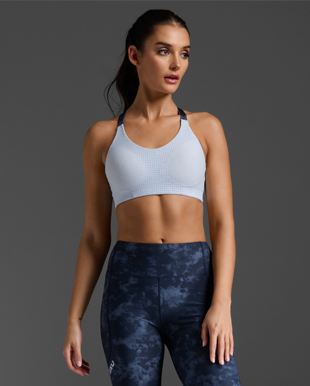 2XU 러닝 스포츠브라 스포츠브라탑 에어로 미디움 임팩트 브라탑 WR6347A_HAL_IND 이미지 7