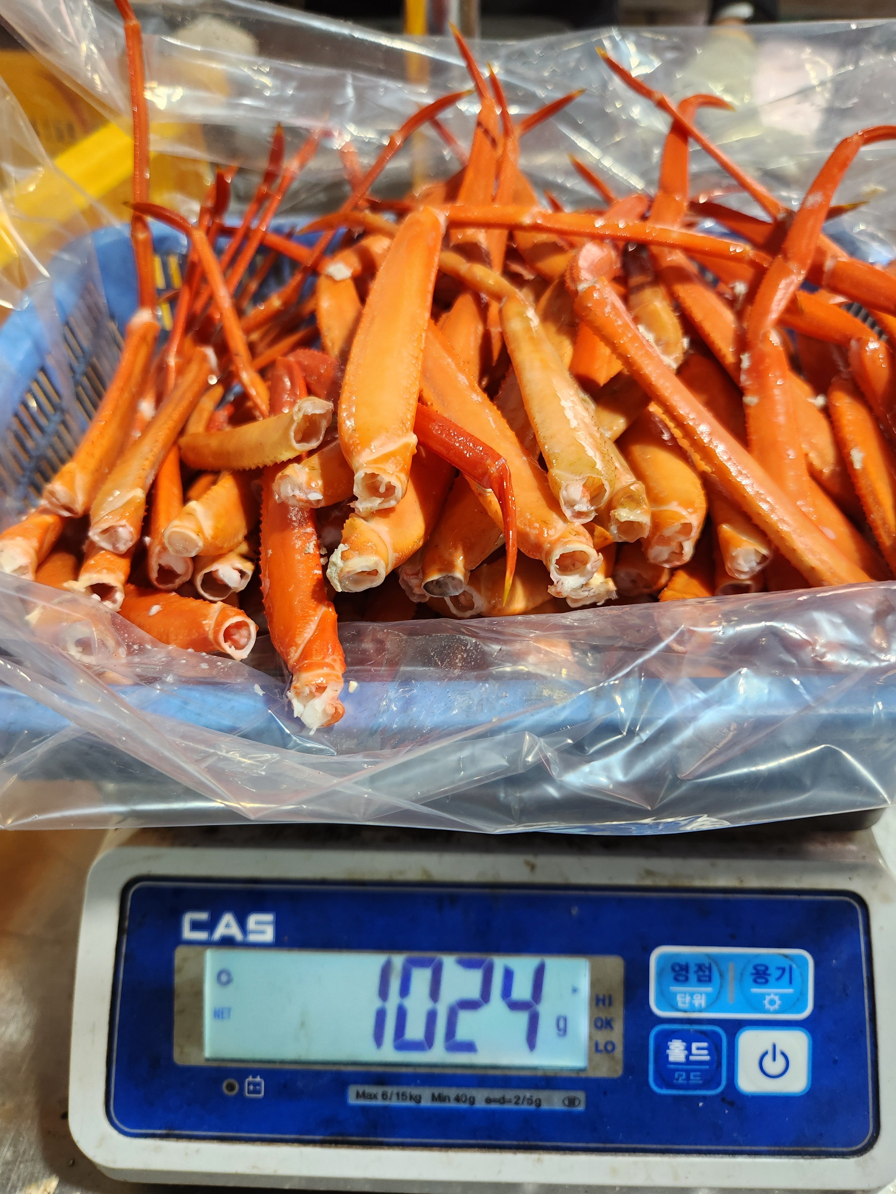 [싱싱한 울진 후포리 홍게 다리찜 1kg] 신선한 바다의 맛 / 든든한 대용량 간편식 - 상세 이미지 3