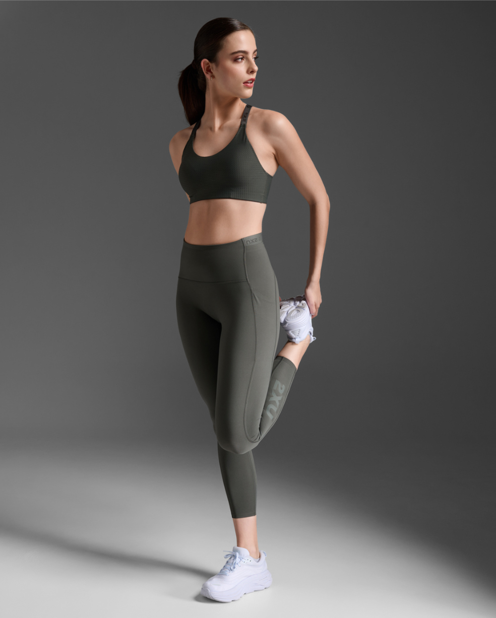 2XU 러닝 스포츠브라 스포츠브라탑 에어로 미디움 임팩트 브라탑 WR6347A_JUP_JUP - 상세 이미지 4