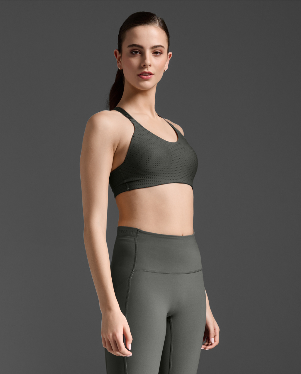 2XU 러닝 스포츠브라 스포츠브라탑 에어로 미디움 임팩트 브라탑 WR6347A_JUP_JUP 이미지 6