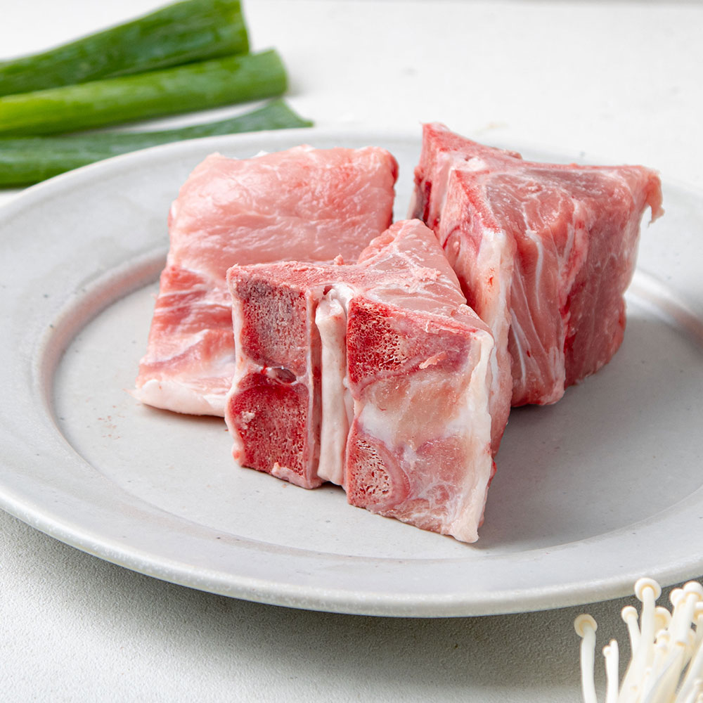 국내산 한돈 감자탕용 돼지등뼈 1kg 2-3인분 [냉동] 마장동 감자탕재료 등뼈찜 목뼈 - 상세 이미지 2