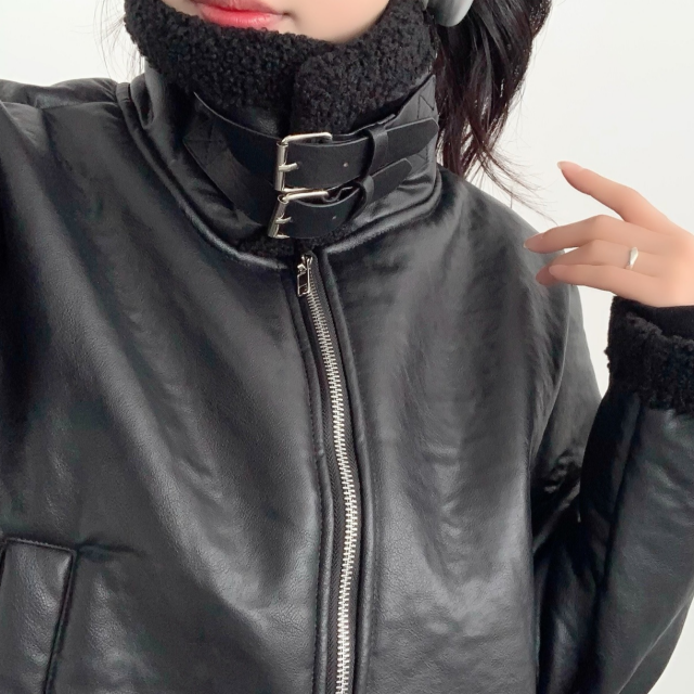 양털 하이넥 블랙 무스탕 라이더 키작녀 키큰녀 겨울 연말 크리스마스 시크룩 - 상세 이미지 3
