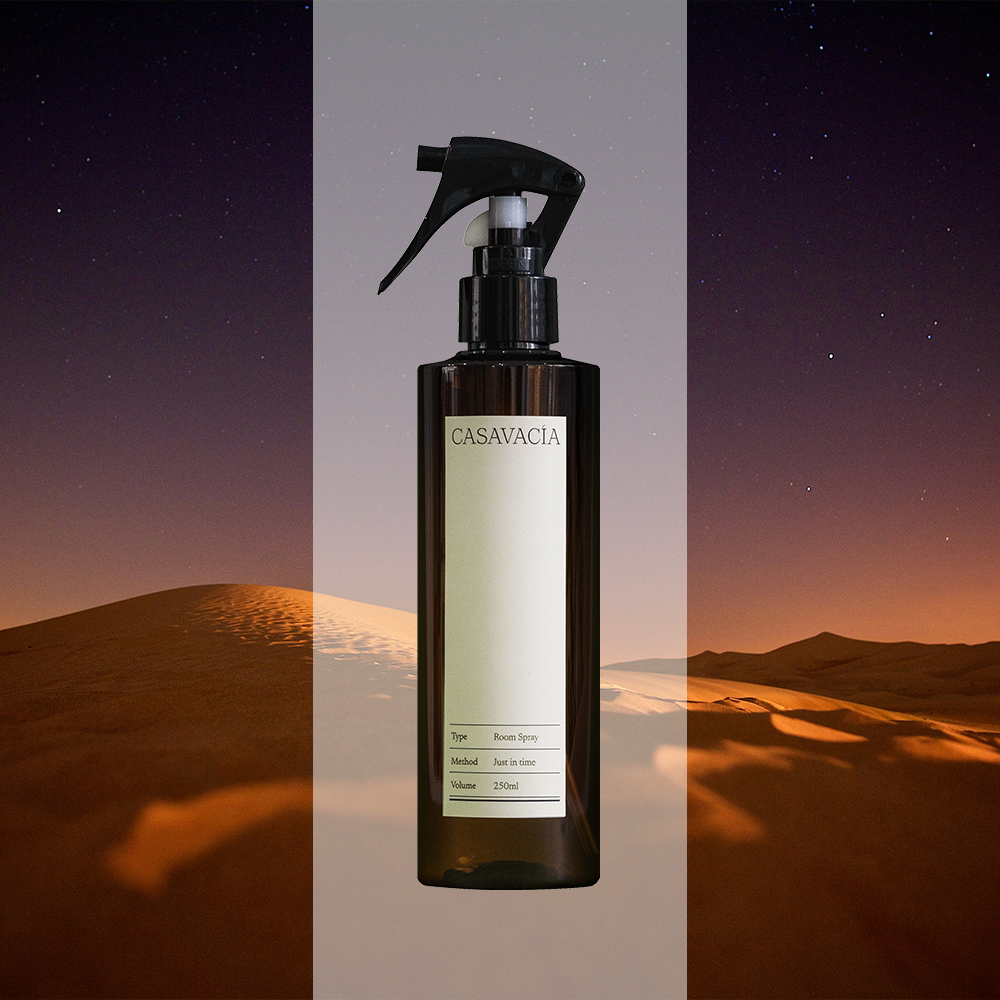바이올렛 앤 앰버 압솔뤼 룸스프레이 섬유향수 드레스퍼퓸 Eau de Toilette(10%) - 상품 이미지