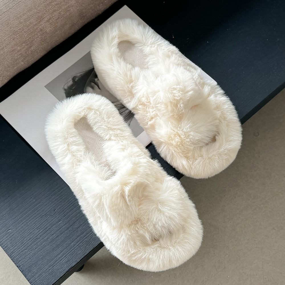 따뜻한 털슬리퍼 여성 키높이 통굽 겨울 사무실 퍼슬리퍼 이미지 7