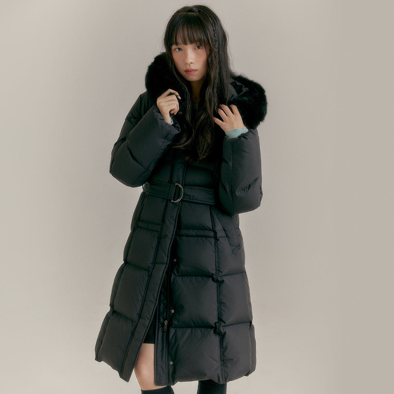 [N도착]로엠 벨티드 롱 다운 여성롱패딩 여성패딩 덕다운 오리털 RMJDE4VR02