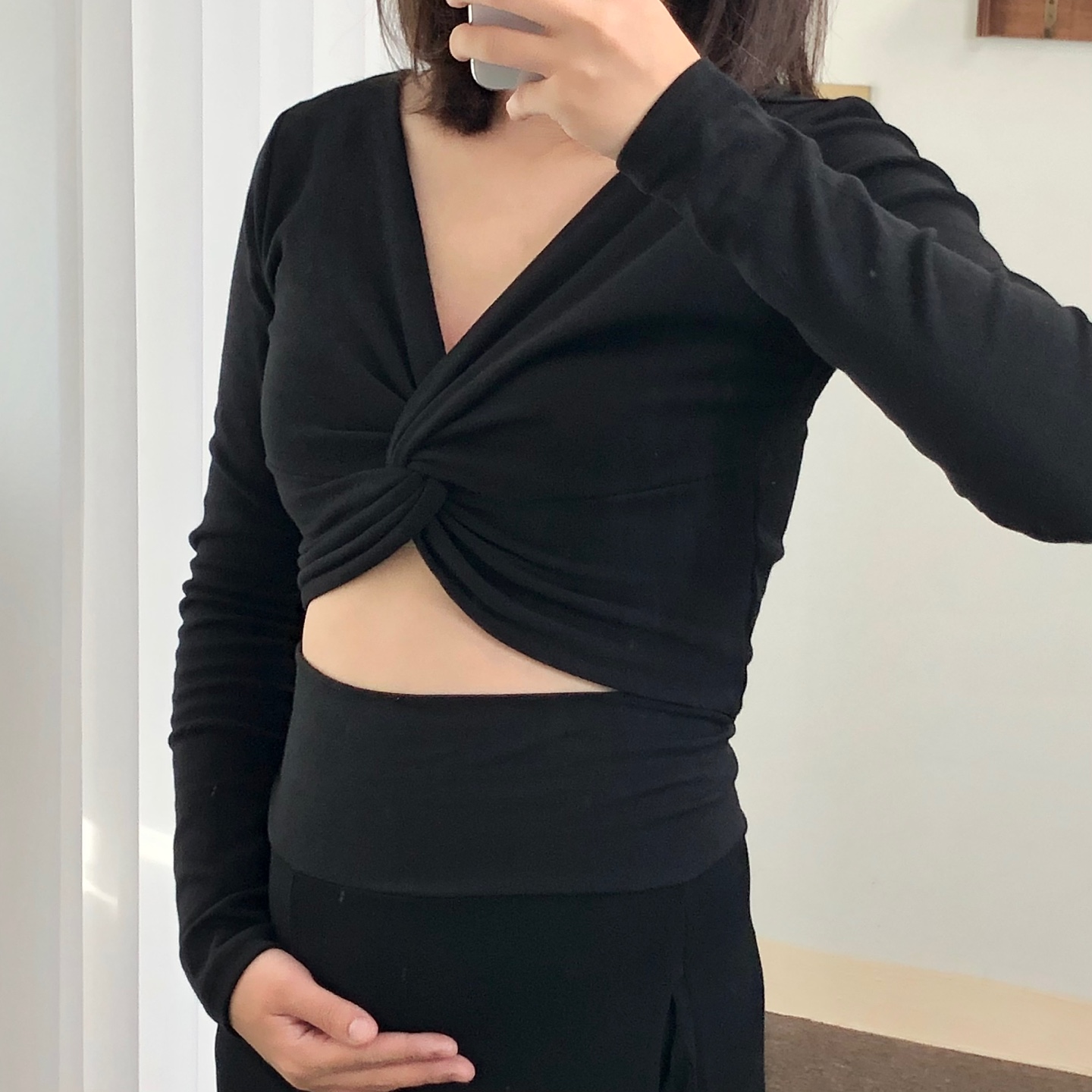 [스판굿 국내제작✨] 만삭사진 꼬임 크롭티 만삭촬영 주수사진 요가복 코튼 스판 심플 임산부 임부복 만삭티셔츠 상세 이미지 5