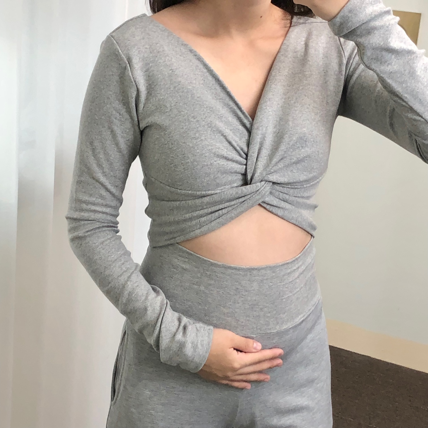 [스판굿 국내제작✨] 만삭사진 꼬임 크롭티 만삭촬영 주수사진 요가복 코튼 스판 심플 임산부 임부복 만삭티셔츠 상세 이미지 20