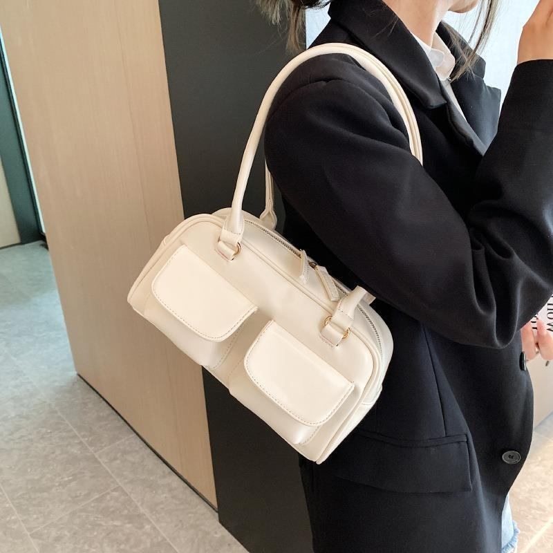 2024 Classic Pocket Bag - 상세 이미지 2