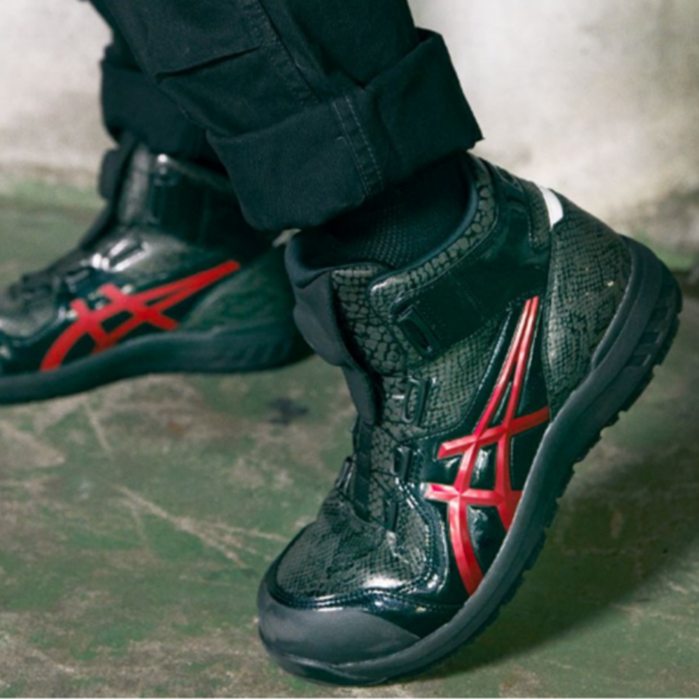 아식스 안전화 BOA CP304 BLACK EDITION 현장 작업화 워킹화 워킹 슈즈 신발 1273A088 - 메인 이미지