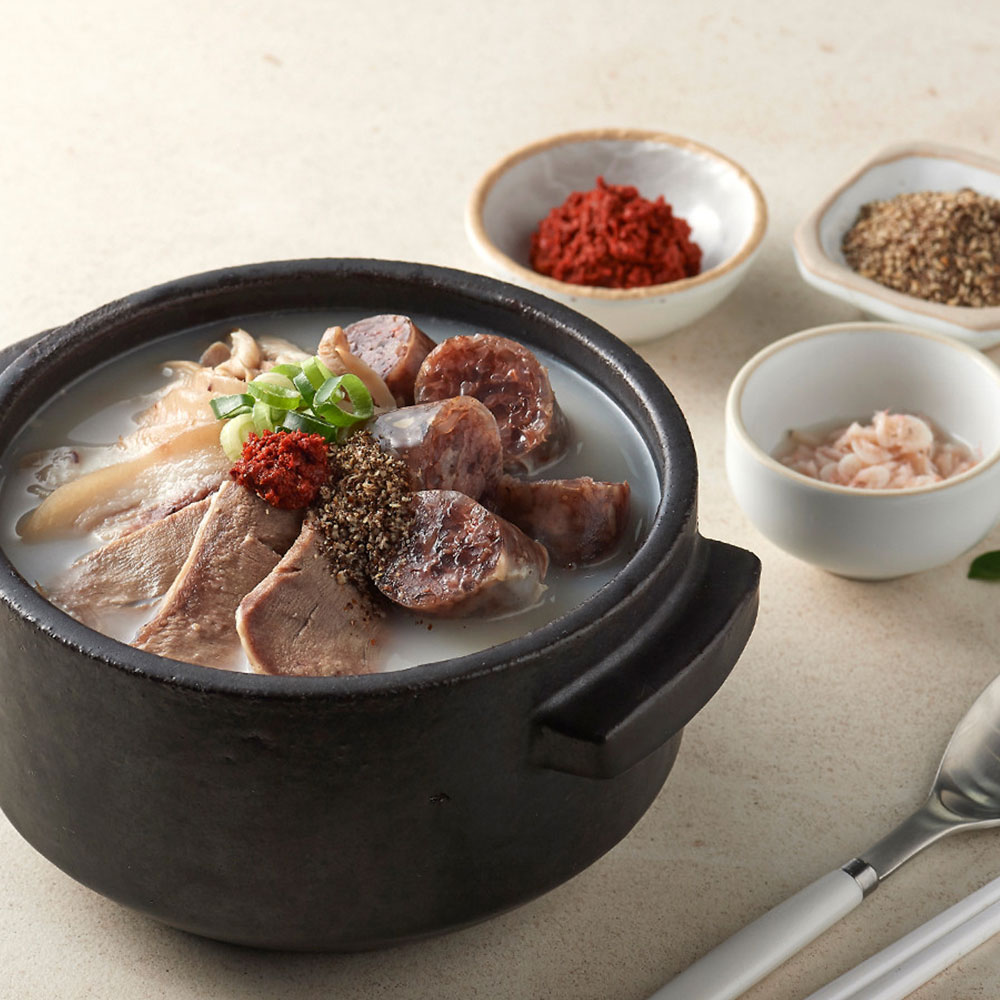 46년 전통 인천 신포순대 가마솥 순대국밥 돼지국밥 600g 2팩 캠핑 밀키트 - 상세 이미지 2