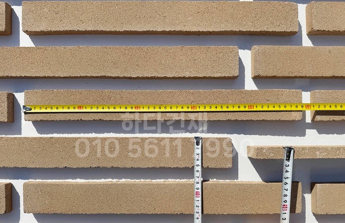 케이 모노타일 국내생산 490x53x19T 베이지 / 하다건재 와이드 롱브릭타일