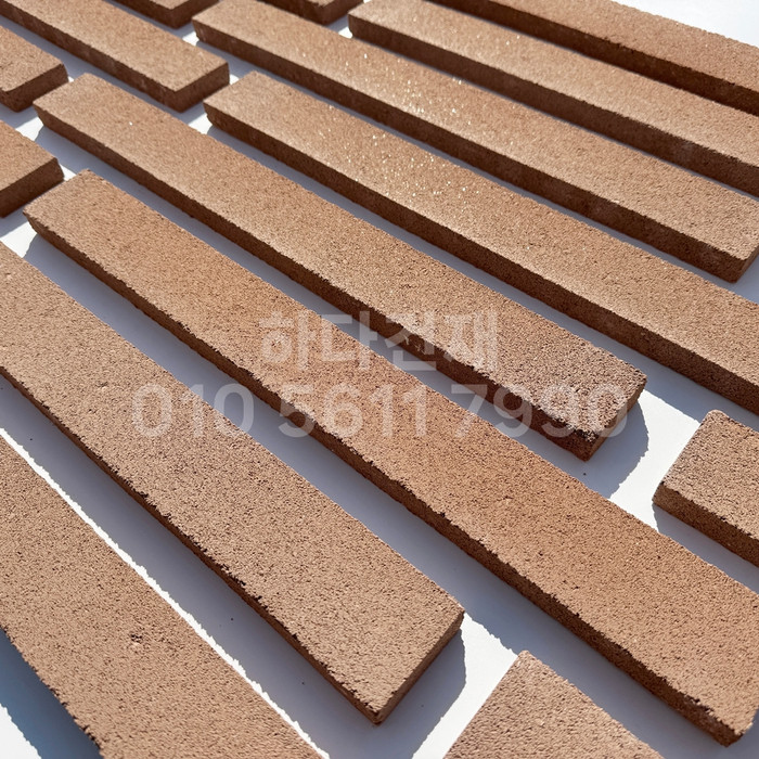 케이 모노타일 국내생산 490x53x19T 카라멜브라운 / 하다건재 와이드 롱브릭타일