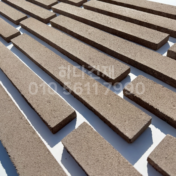 케이 모노타일 국내생산 490x53x19T 브라운 / 하다건재 와이드 롱브릭타일