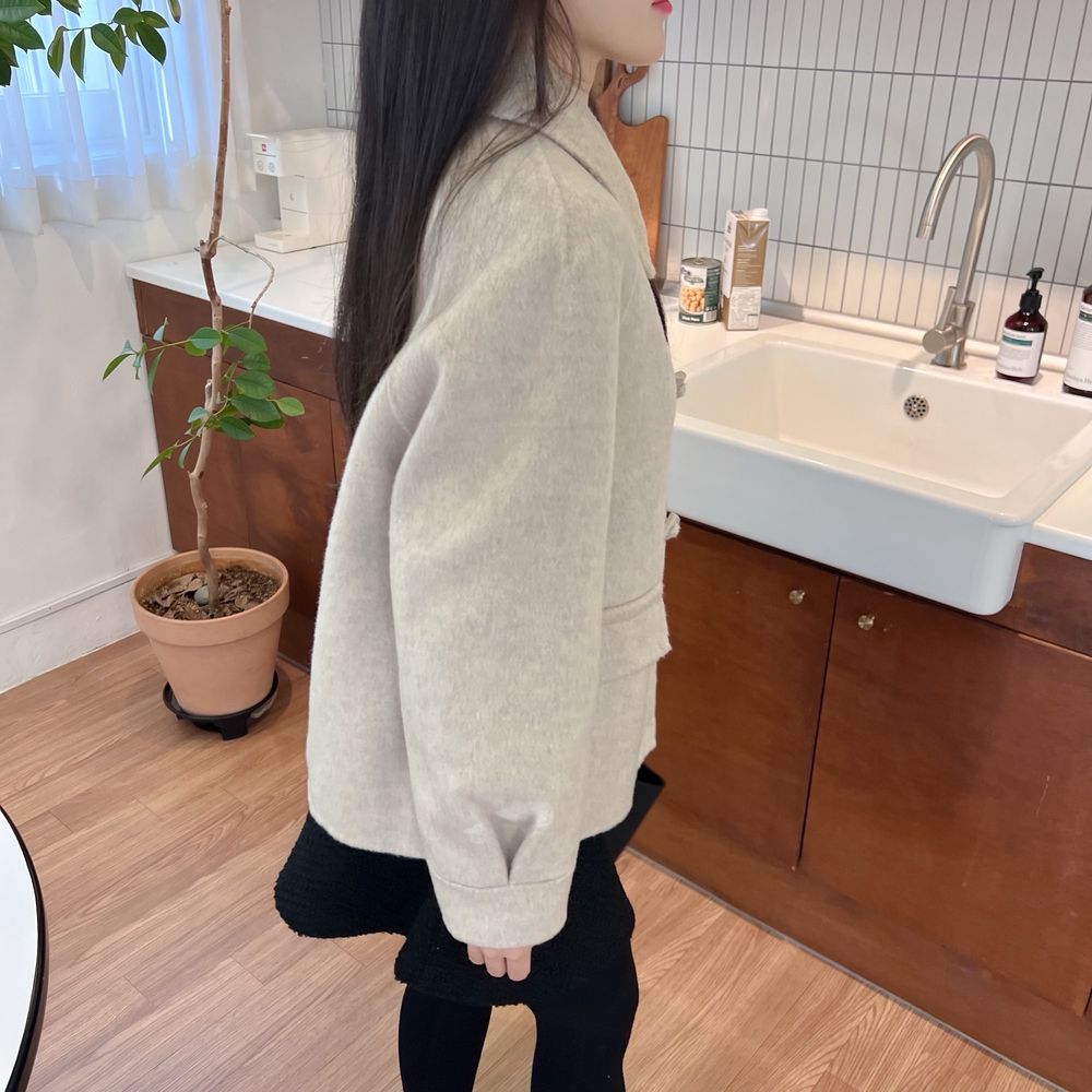 [✨예쁨보장] 더퀸즈 핸드메이드 숏코트 울코트 떡볶이코트 2color (겨울코트/출근룩/하객룩/연말룩) 상세 이미지 20