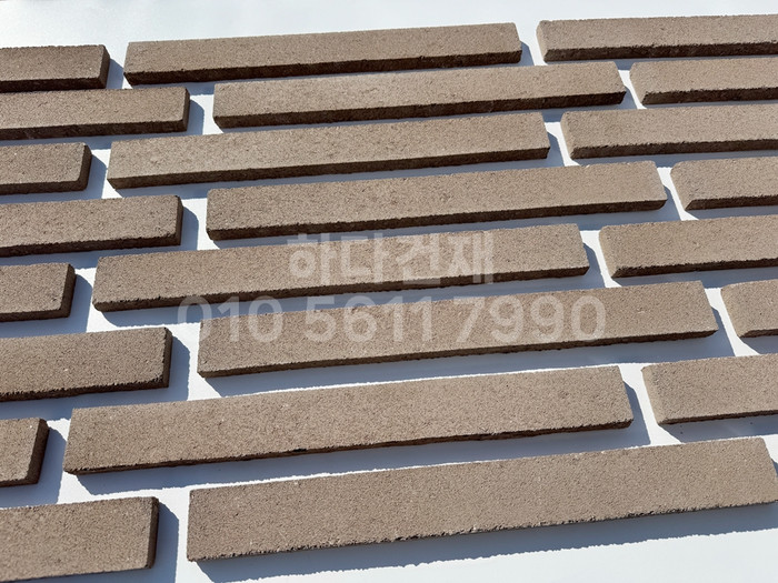 케이 모노타일 국내생산 490x53x19T 브라운 / 하다건재 와이드 롱브릭타일